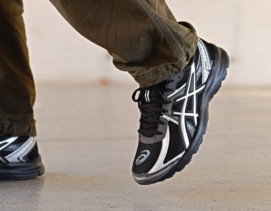 Asics JOG 100S Black Silver