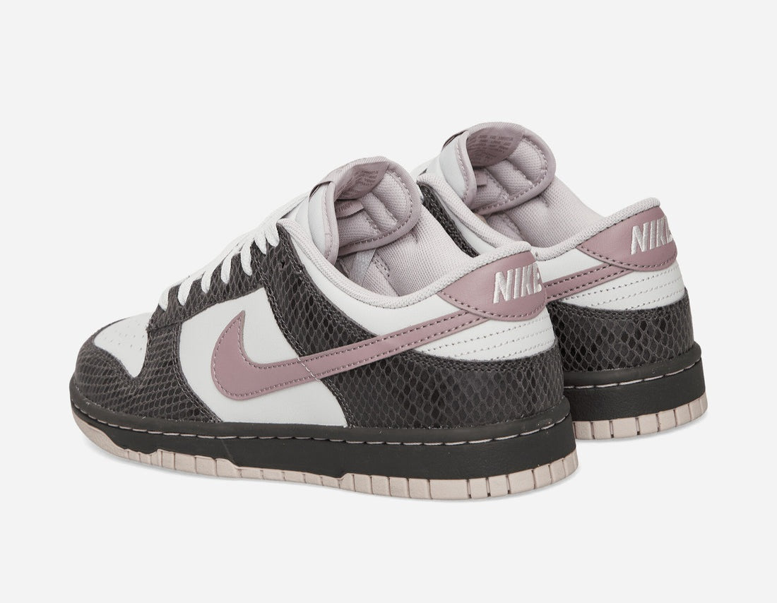 Nike Dunk Low SE "Snakeskin Medium Ash"