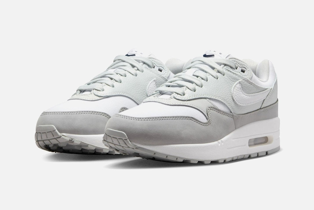 Nike Air Max 1 87' "Photon Dust"