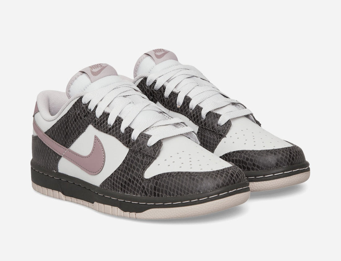 Nike Dunk Low SE "Snakeskin Medium Ash"