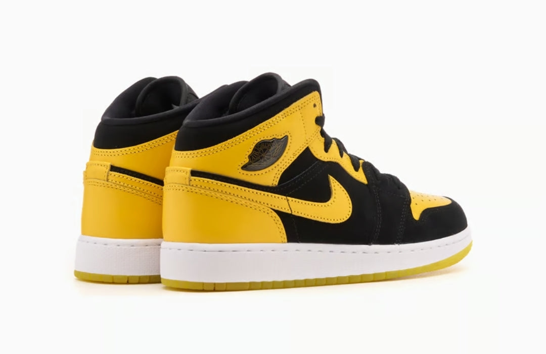 Air Jordan 1 Mid SE "Black Varsity Maize"