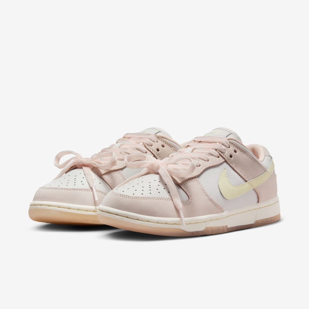 Nike Dunk Low “Light Soft Pink”