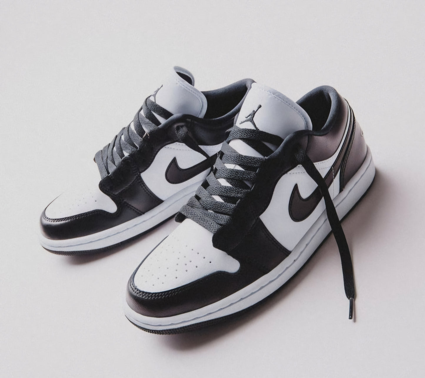 Air Jordan 1 Low "Panda"
