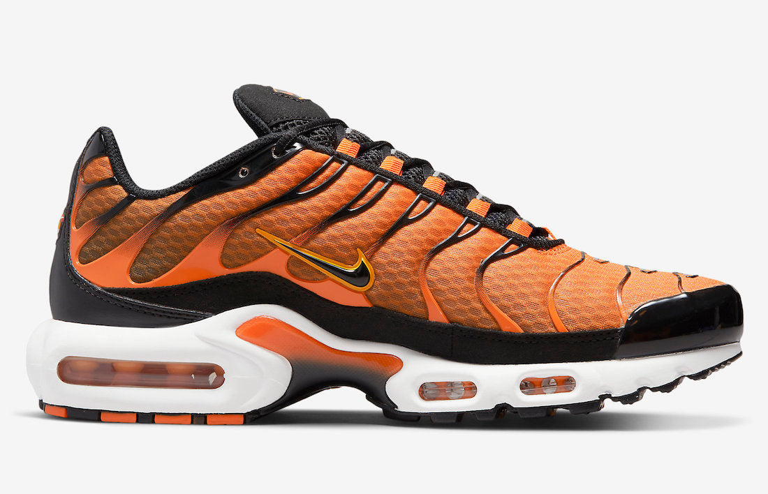 Nike Air Max Plus "Safety Orange"