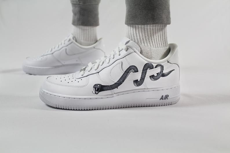 Nike Air Force 1 custom paint "Snake"