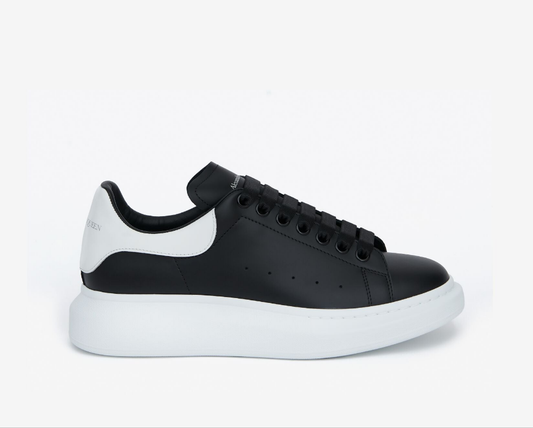 Alexander McQueen Black/White sneakers