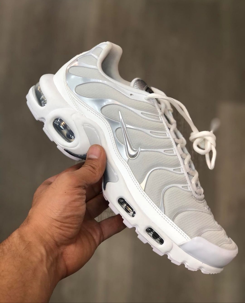 Nike Air Max Plus TN "White Metallic Silver"