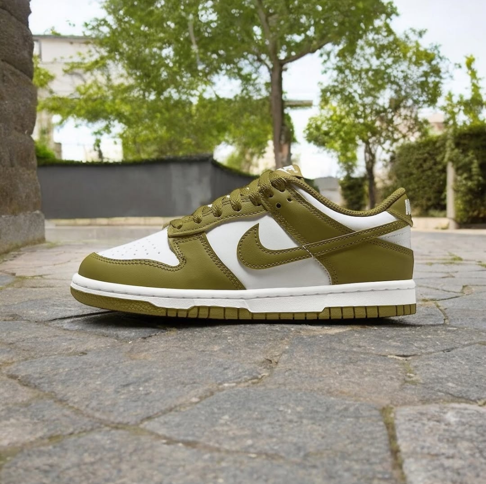 Nike Dunk Low "Pacific Moss"