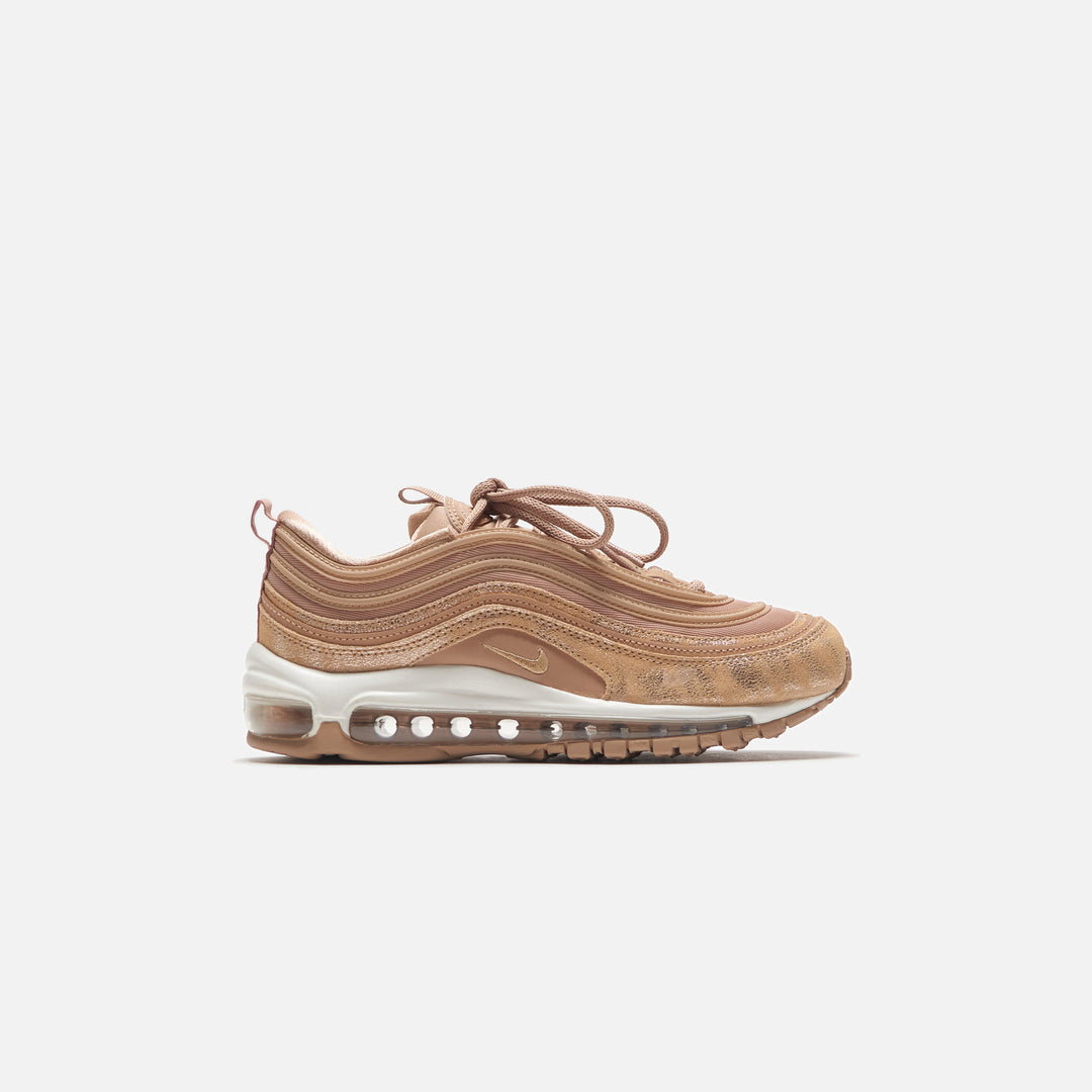 Το Nike Air Max 97 ταλαιπωρημένο