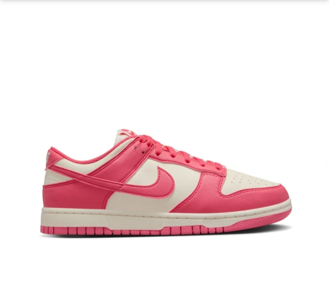 Nike Dunk Low "Aster Pink"