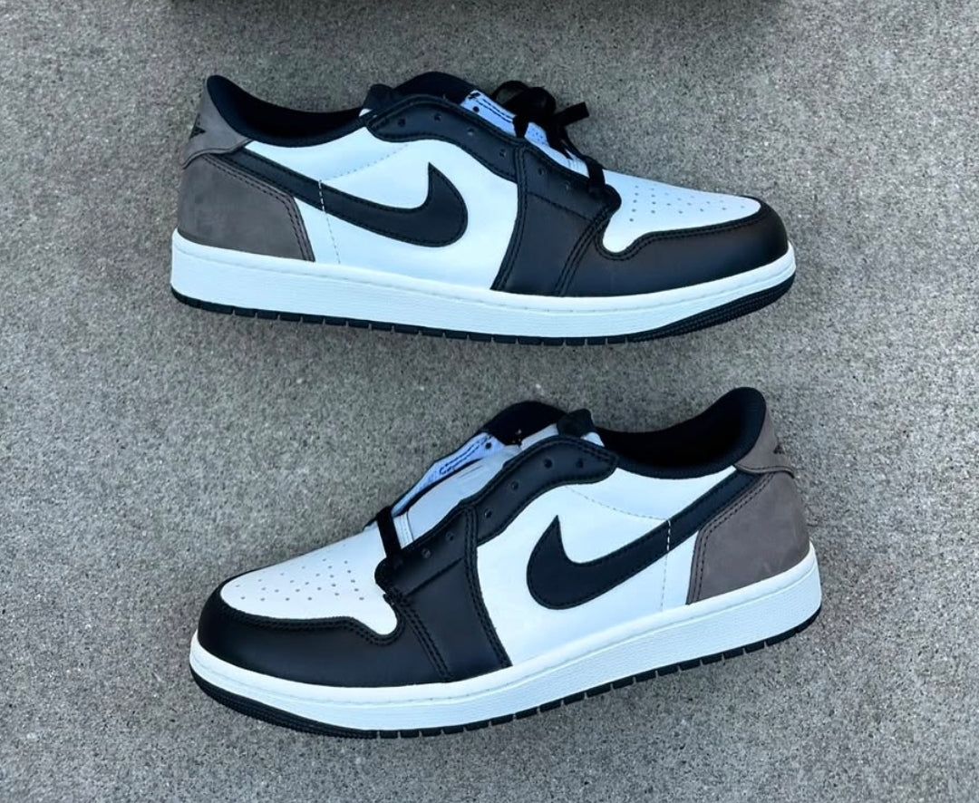 Air Jordan 1 Retro Low OG "Mocha"