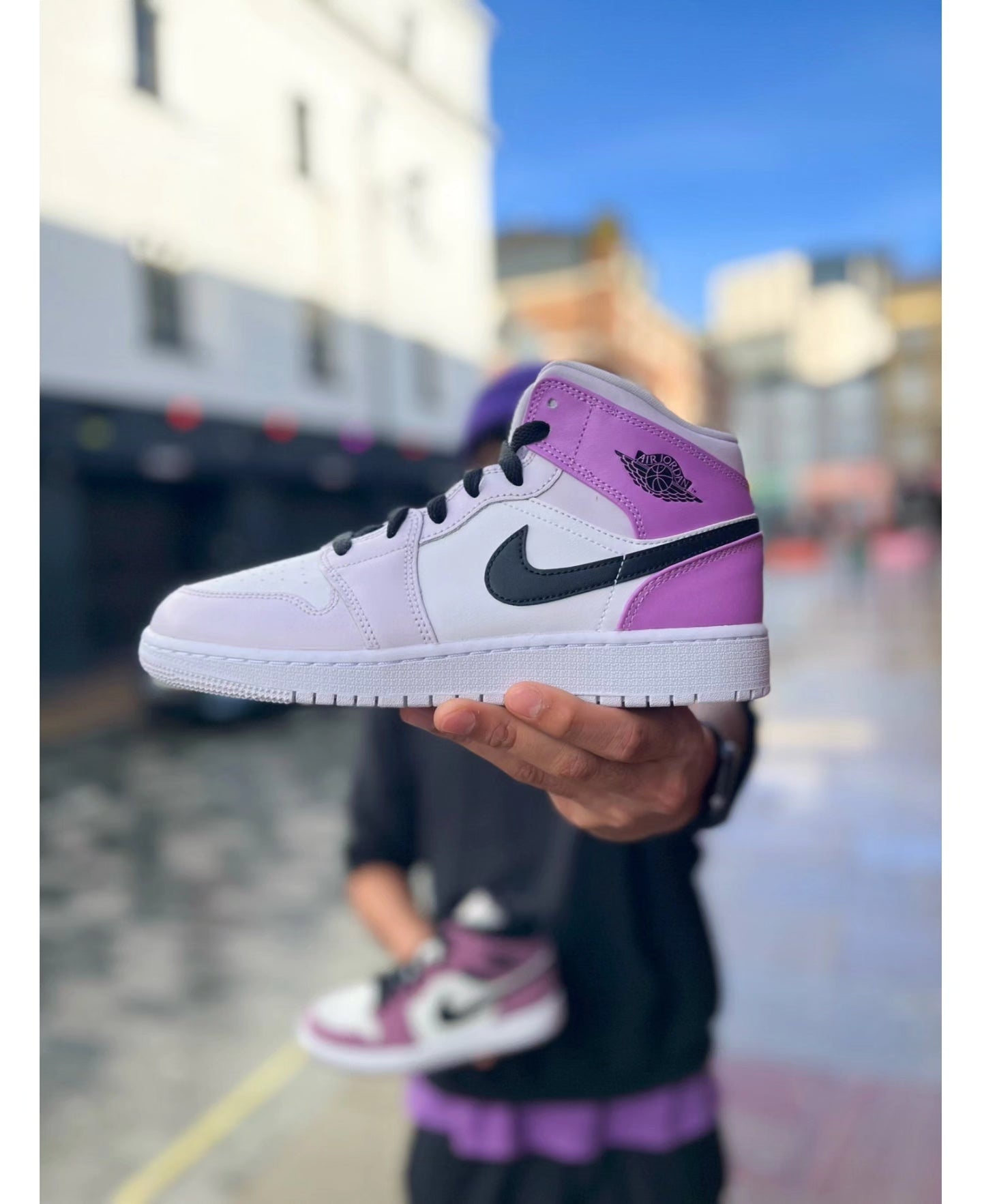 Air Jordan 1 Mid GS 'Barely Grape'