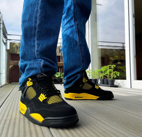 Air Jordan 4 "Thunder"