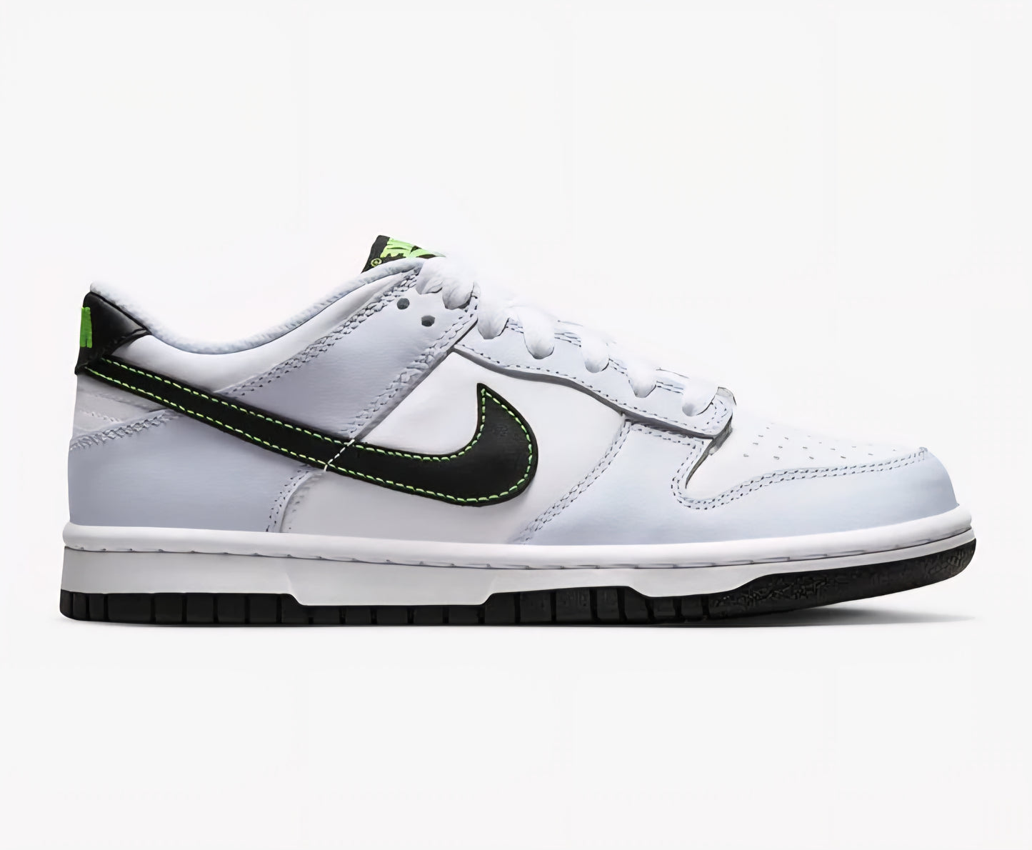 Nike Dunk Low "Grey Green Strike"