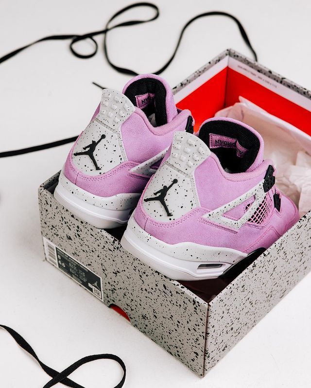 Προπαραγγελία Air Jordan 4 "Orchid"