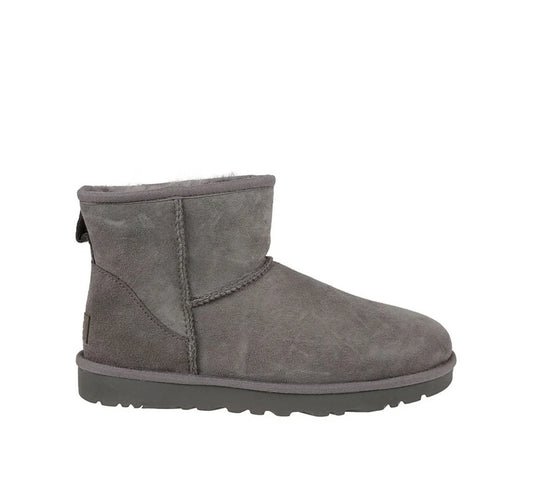 Μποτάκια UGG Classic Mini II