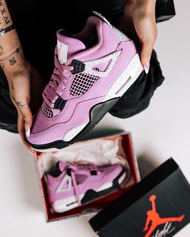 Προπαραγγελία Air Jordan 4 "Orchid"