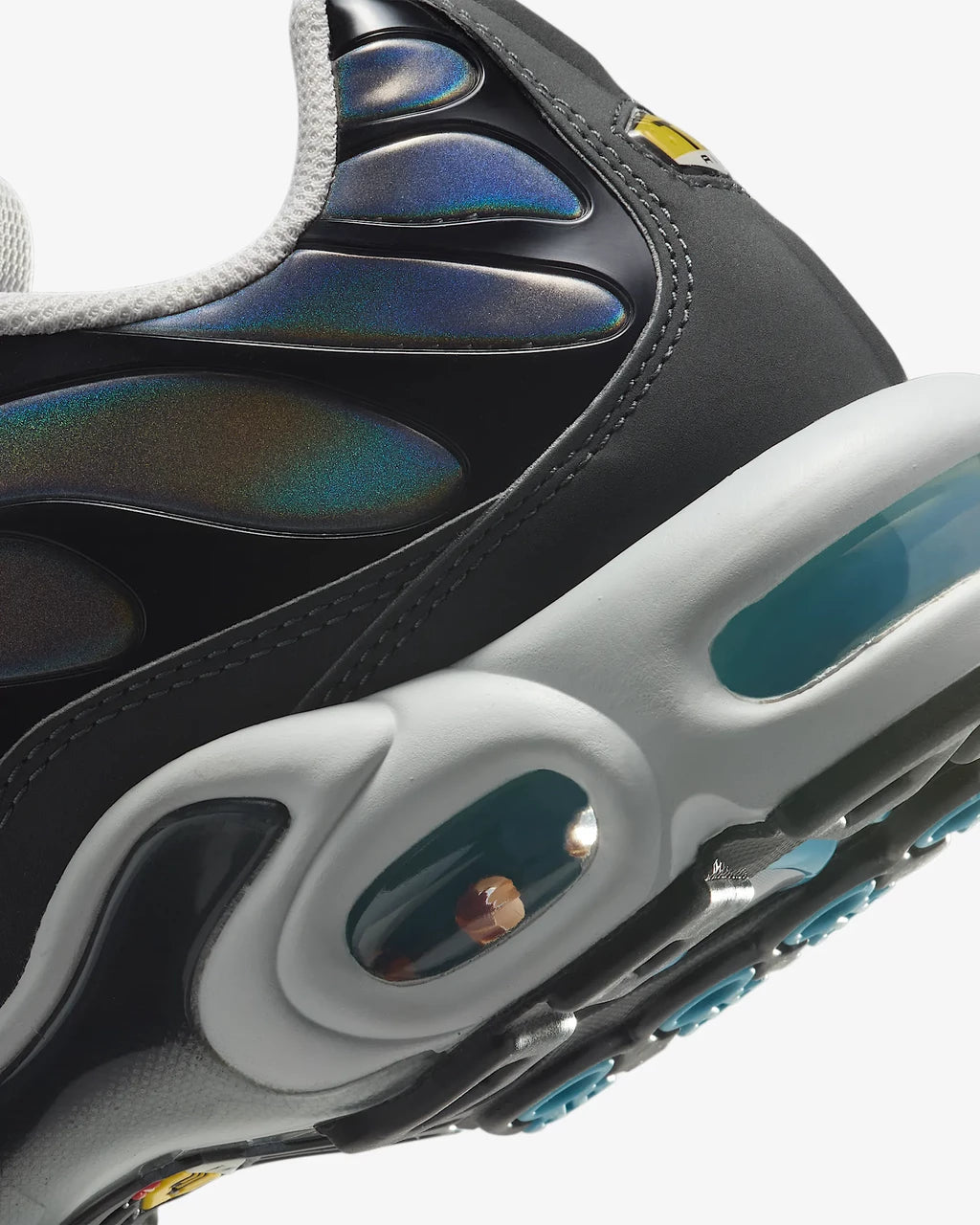 Nike TN Air Max Plus "Iridescent"