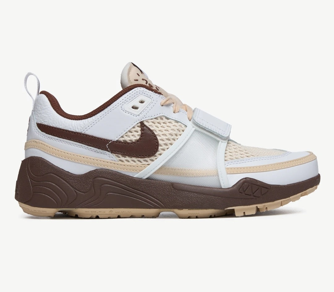 Nike x Travis Scott Zoom Field Jaxx "Light Chocolate"