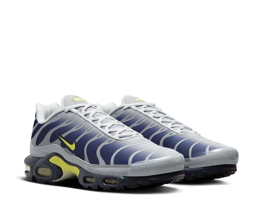 Nike Air Max Plus "Metallic Silver"