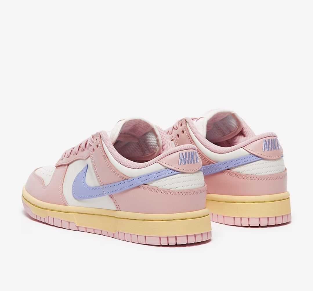 Nike Dunk Low "Pink Oxford"