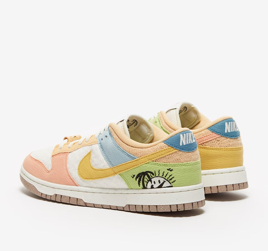 Nike Dunk Low SE "Lt Madder Root"