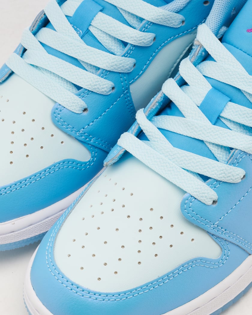 Air Jordan 1 Low SE 'Glacier Blue'