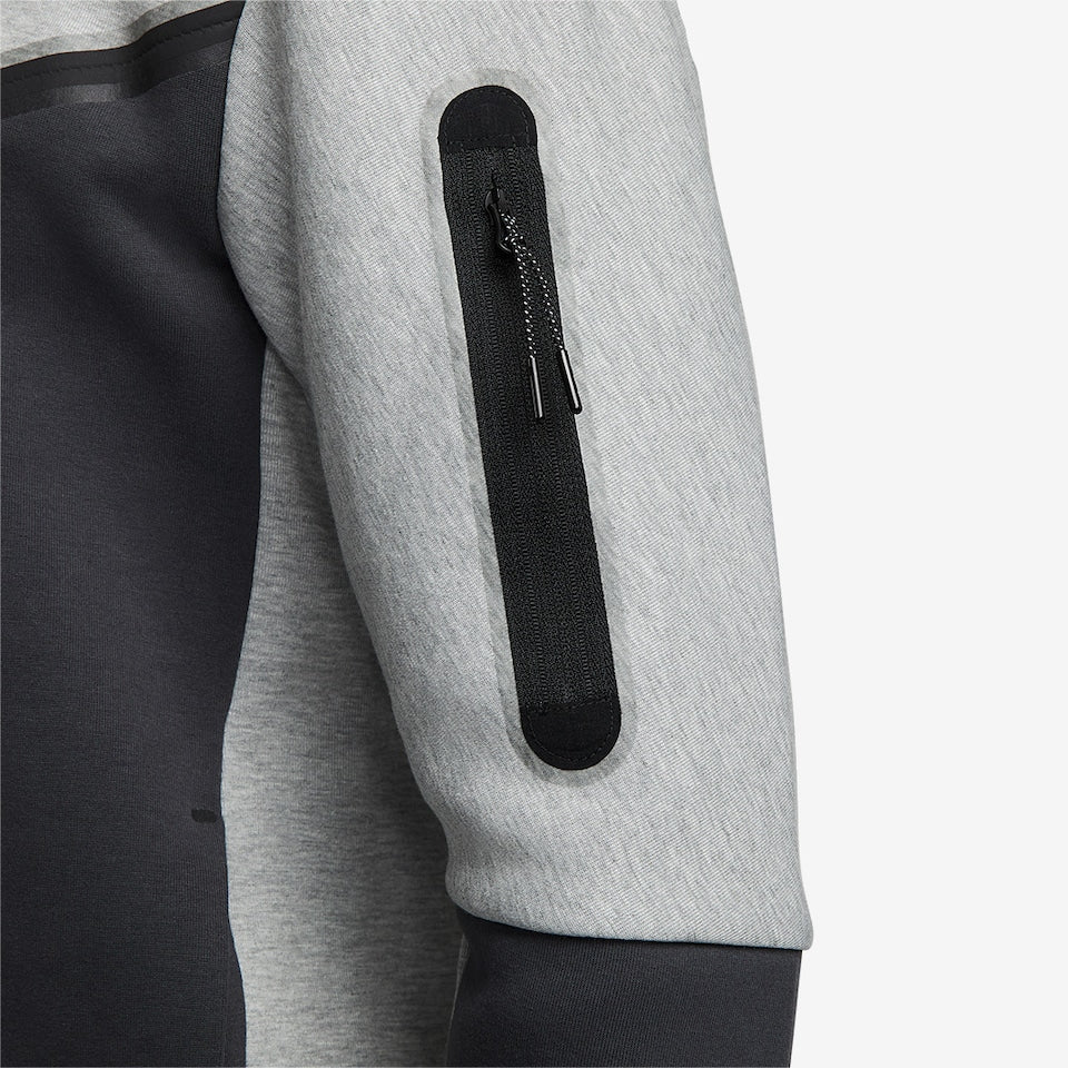 Nike Tech Fleece