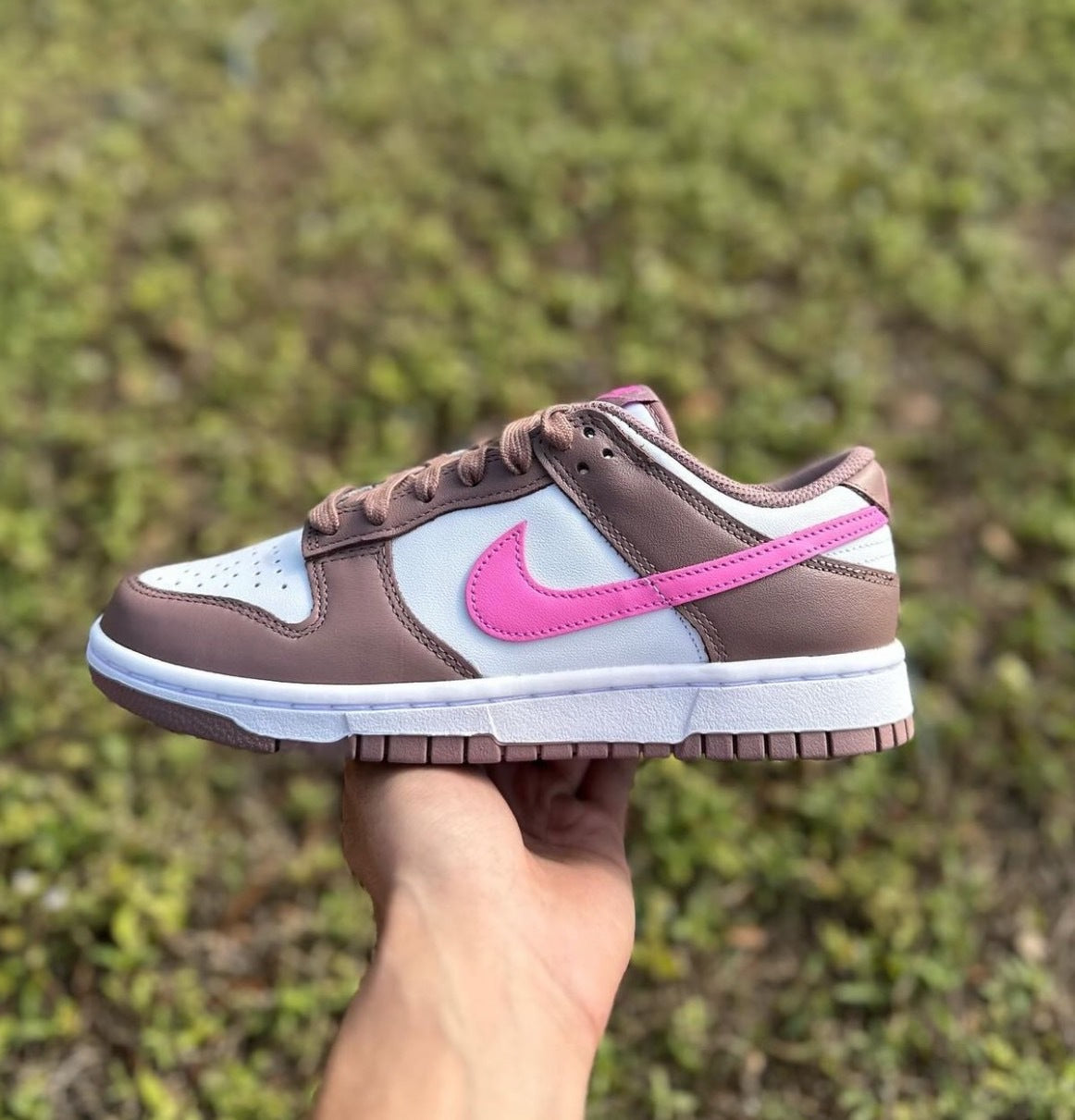 Nike Dunk Low "Smokey Mauve"