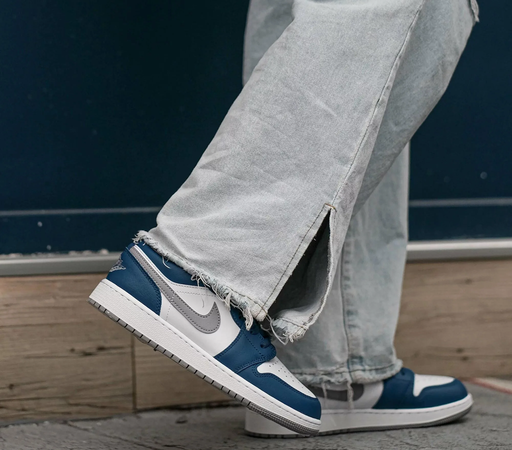 Air Jordan 1 Low  'True Blue'