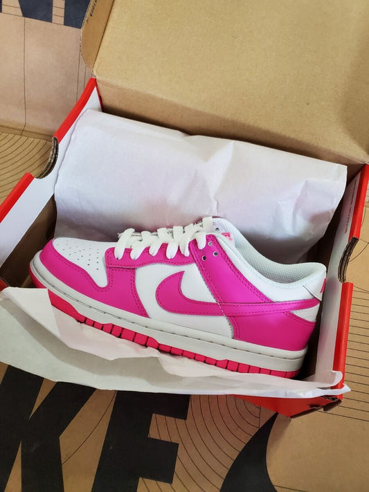 Nike Dunk Low "Laser Fuchsia"