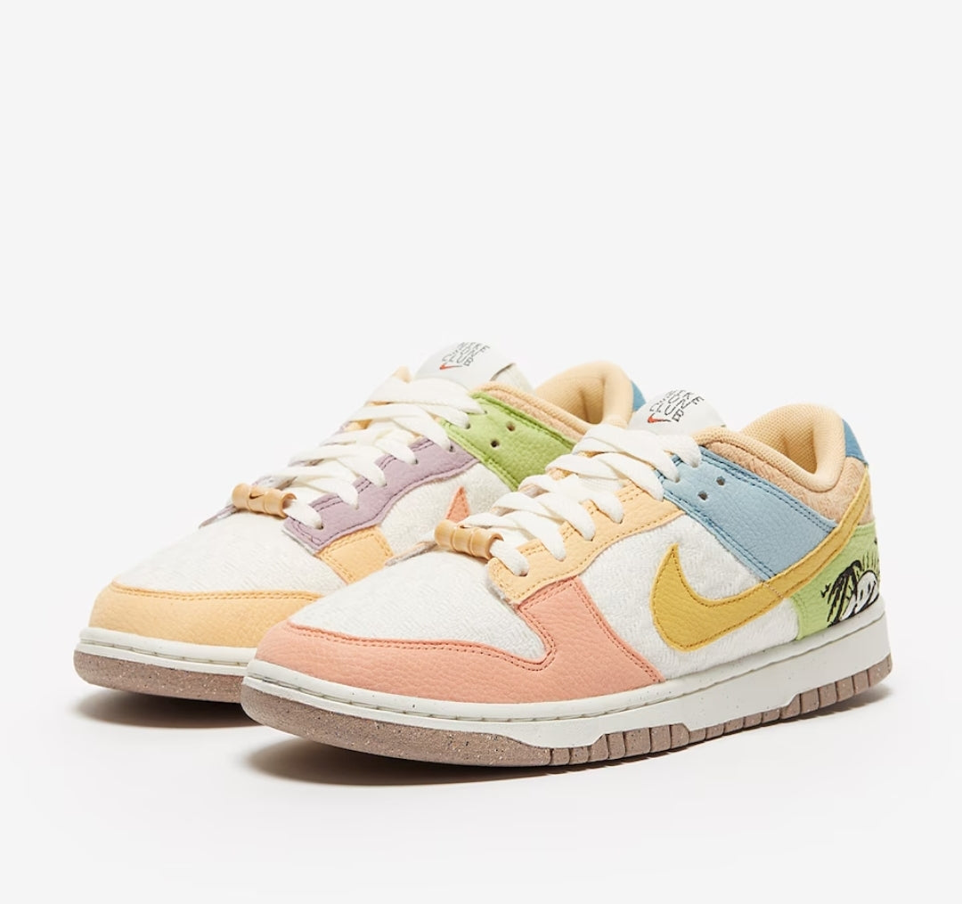 Nike Dunk Low SE "Lt Madder Root"