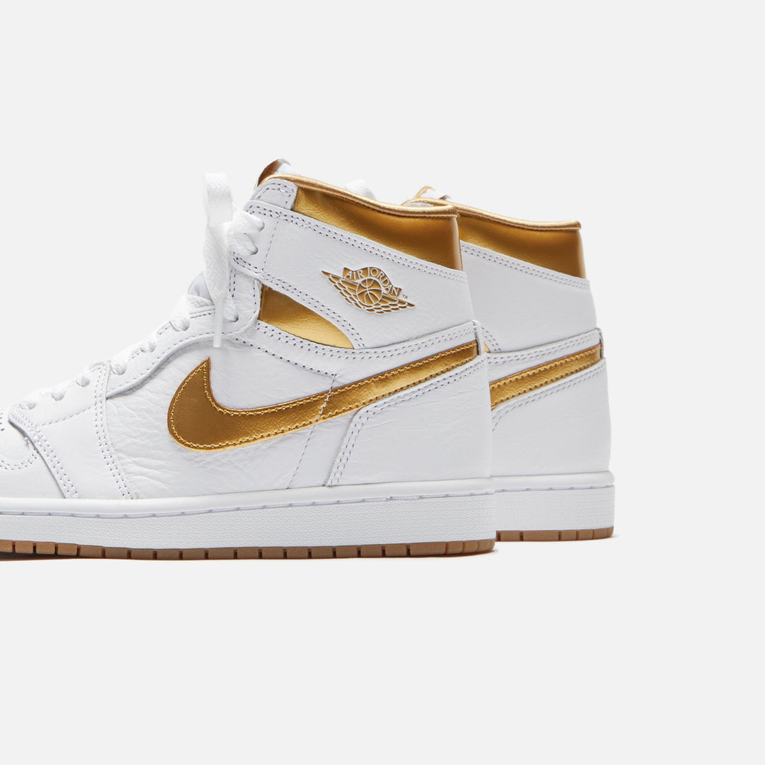 Air Jordan 1 High OG "Metallic Gold"