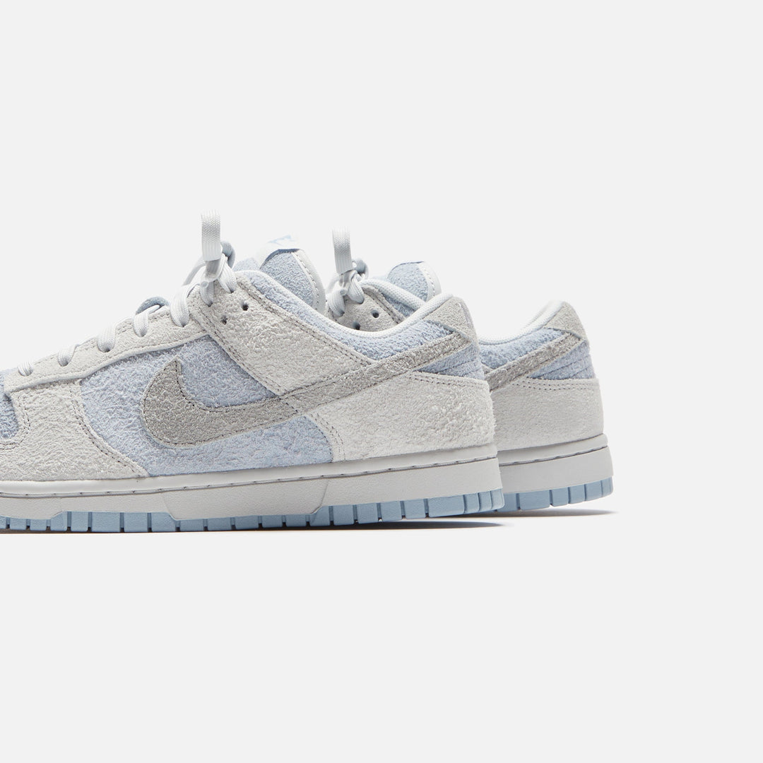 Nike Dunk Low "Light Armory Blue Photon Dust"