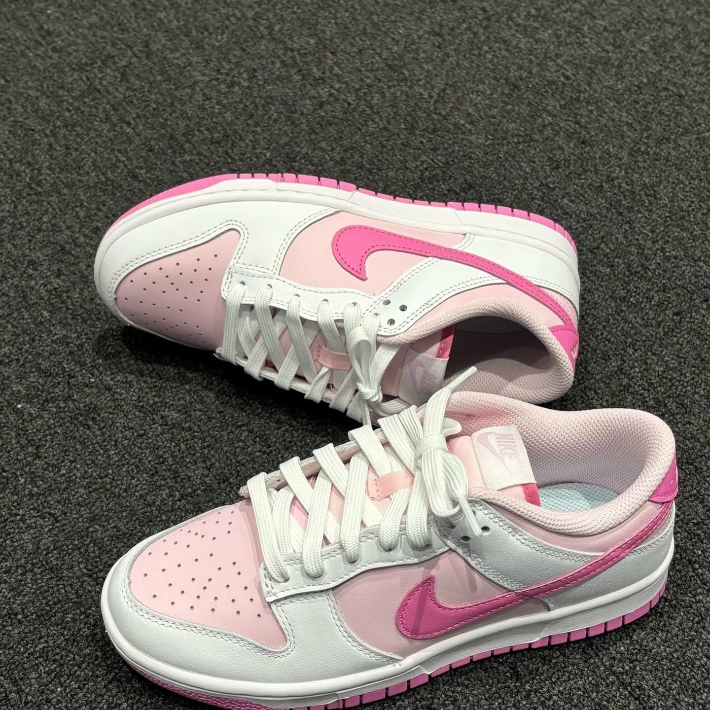 Nike Dunk Low "Pink Foam"