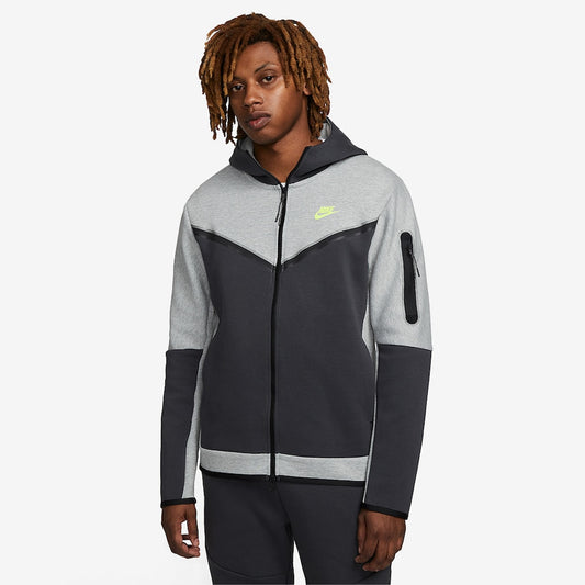 Nike Tech Fleece