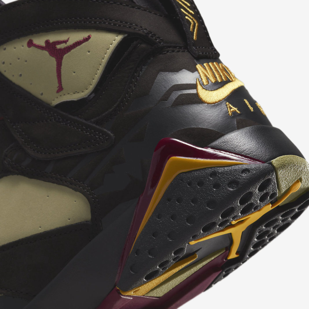 Air Jordan 7 SE "Black Olive"