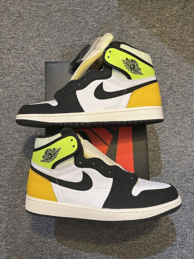 Air Jordan 1 High "Volt Gold"