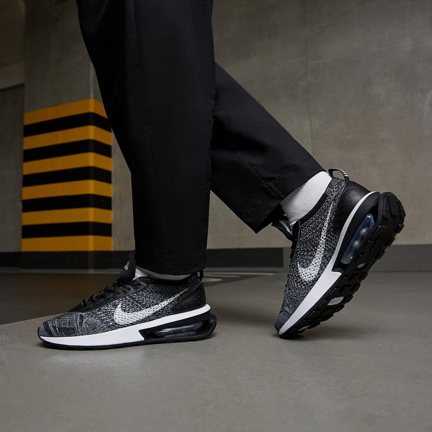 Nike Air Max Flyknit Racer "Black White"