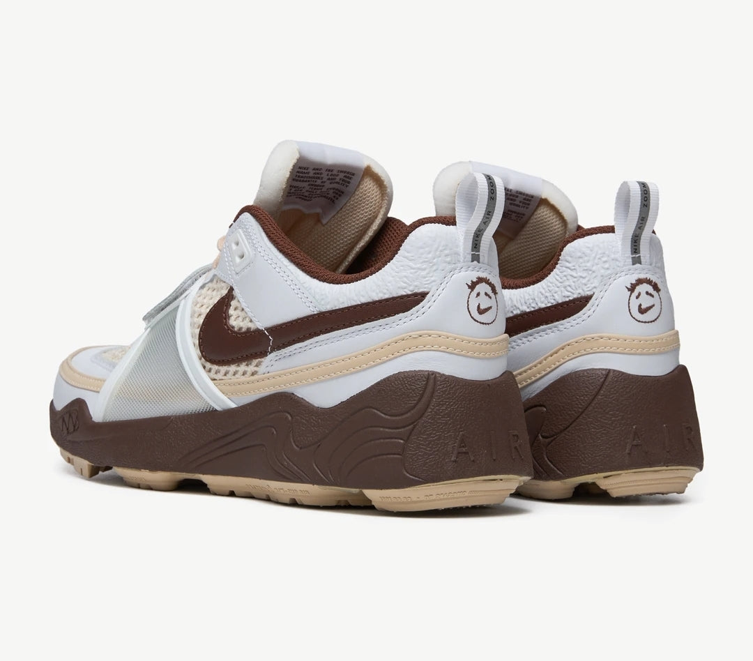 Nike x Travis Scott Zoom Field Jaxx "Light Chocolate"