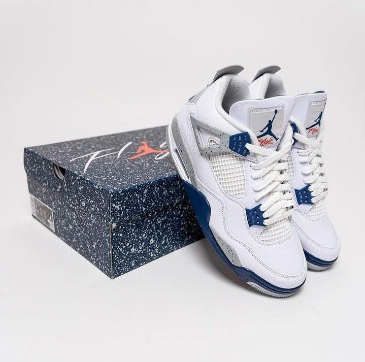 Air Jordan 4 "Midnight Navy"