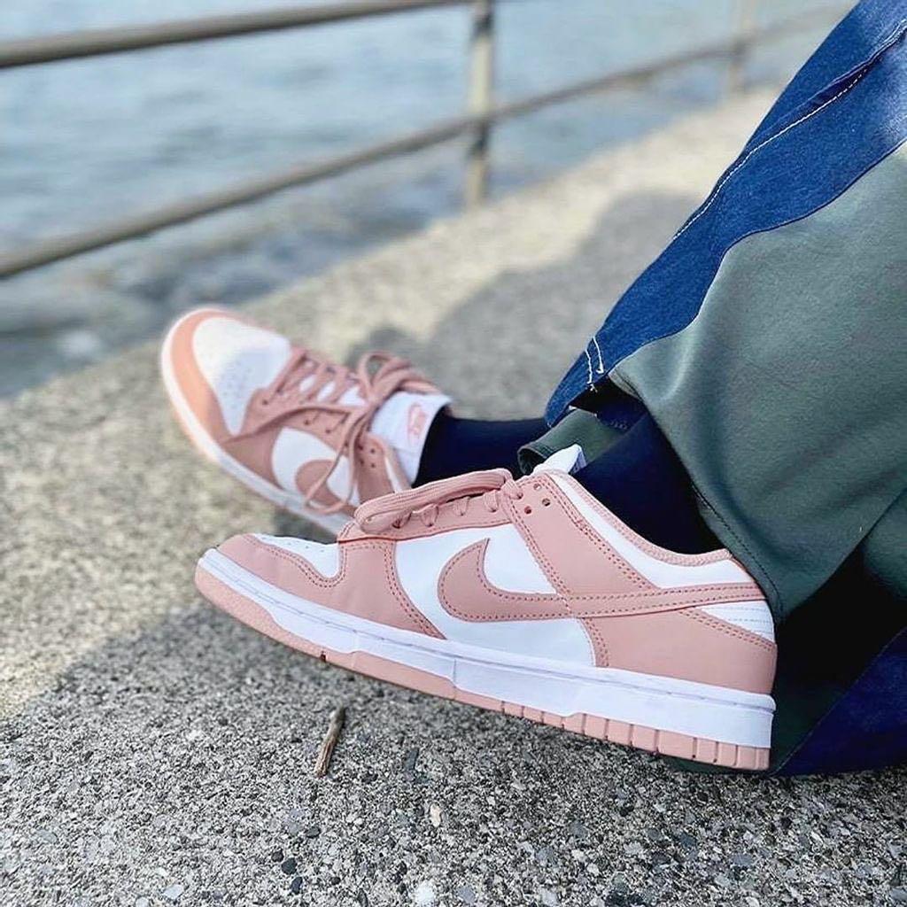 Nike Dunk Low "Rose Whisper"