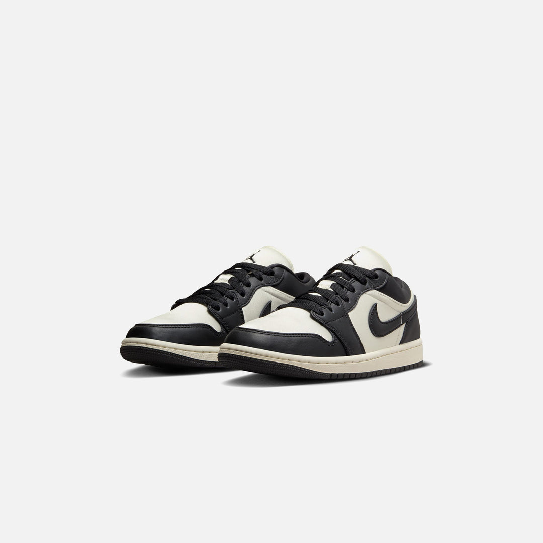 Air Jordan 1 Low "Vintage Panda"