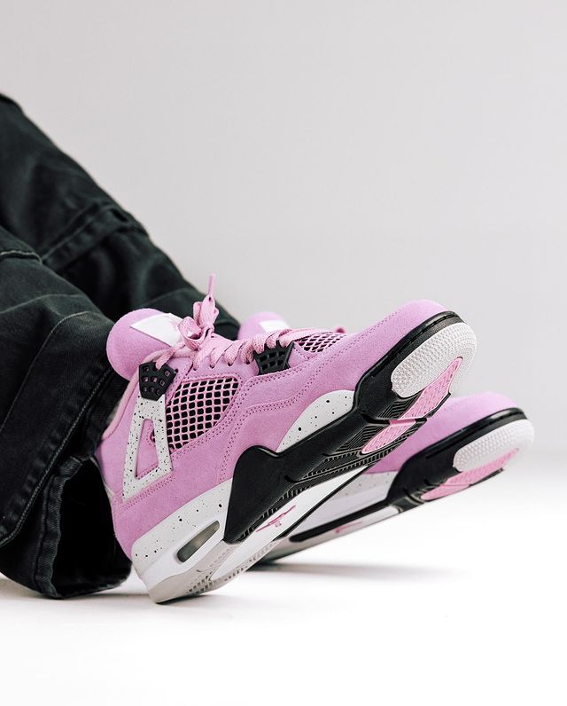 Προπαραγγελία Air Jordan 4 "Orchid"