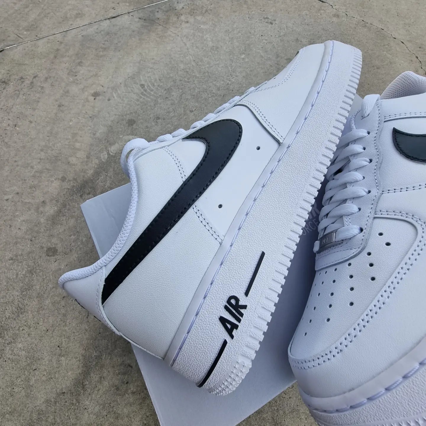 Nike Air Force 1 προσαρμοσμένο "Ασπρόμαυρο"