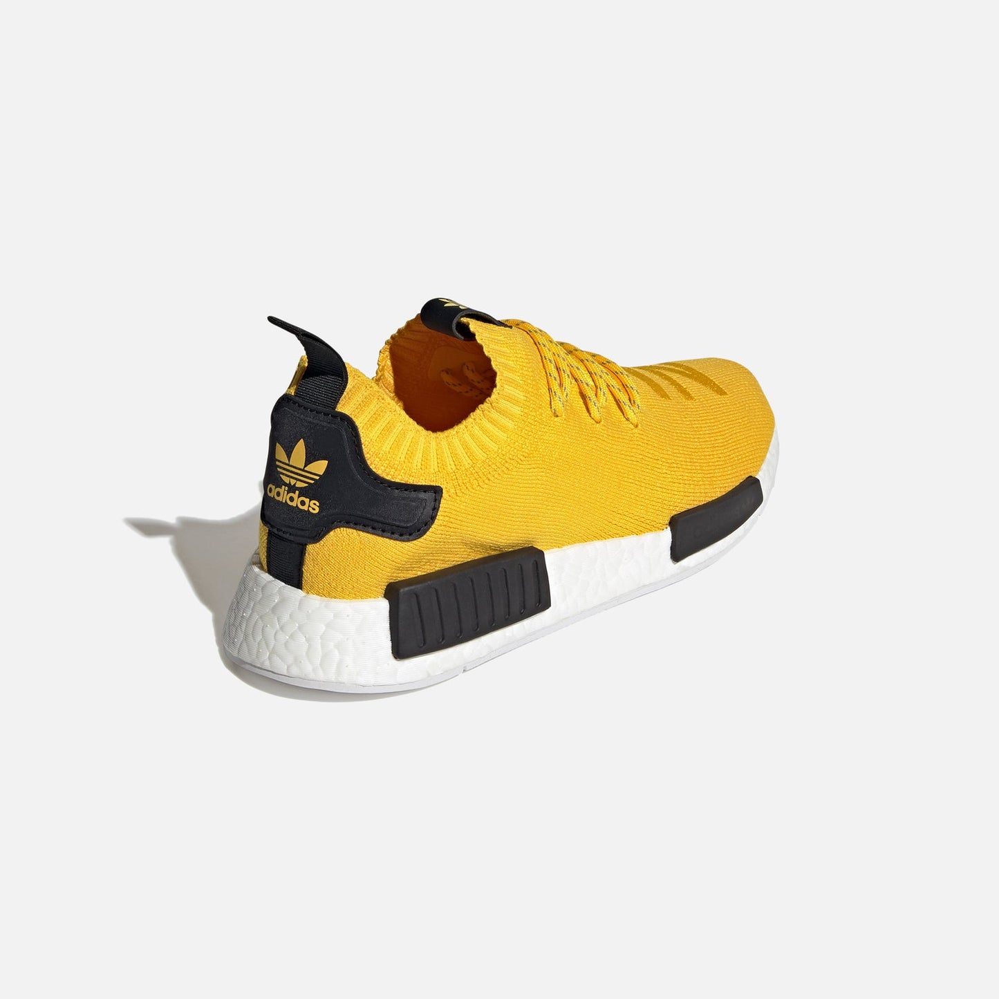 Adidas
Nmd R1 Primeknit