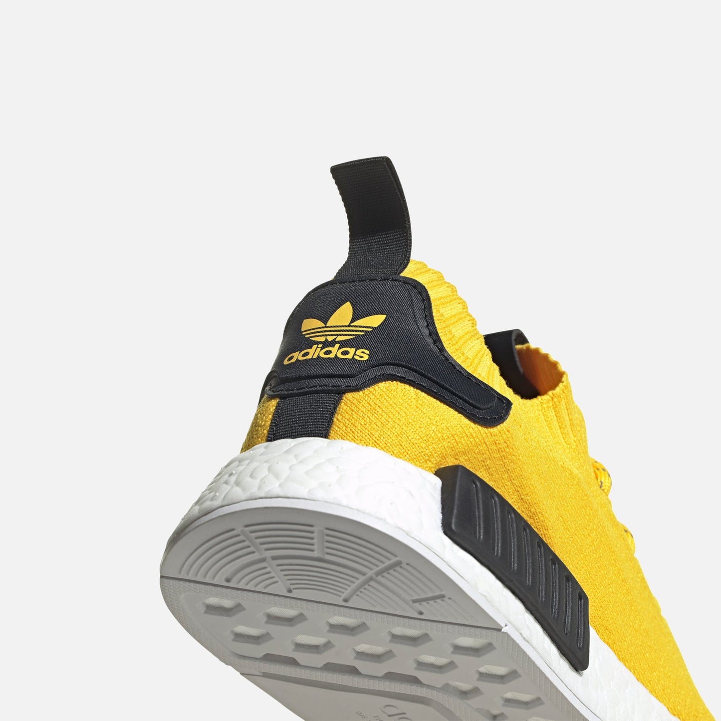 Adidas
Nmd R1 Primeknit