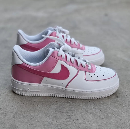Nike Air Force 1 custom paint "Total Pink"