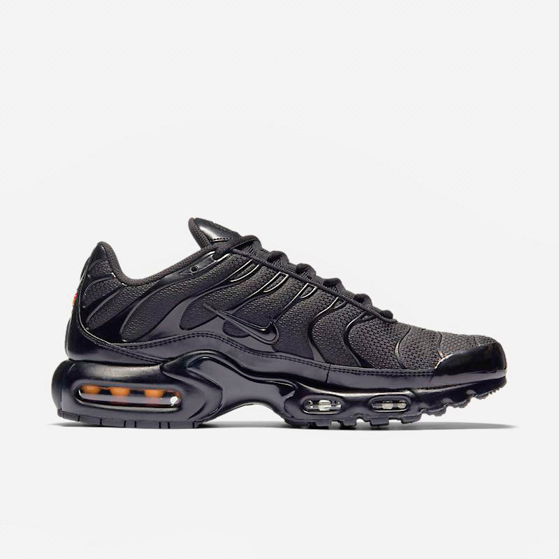 Nike Air Max Plus "Triple Black"