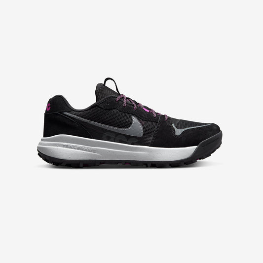 Nike ACG Lowcate
 Μαύρο και δροσερό γκρι